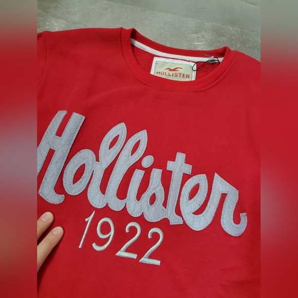 Hollister Long Sleeves Crewneck Men's Red Sweater. Grey Logo. Fleece In. Size L. - Picture 2 of 10